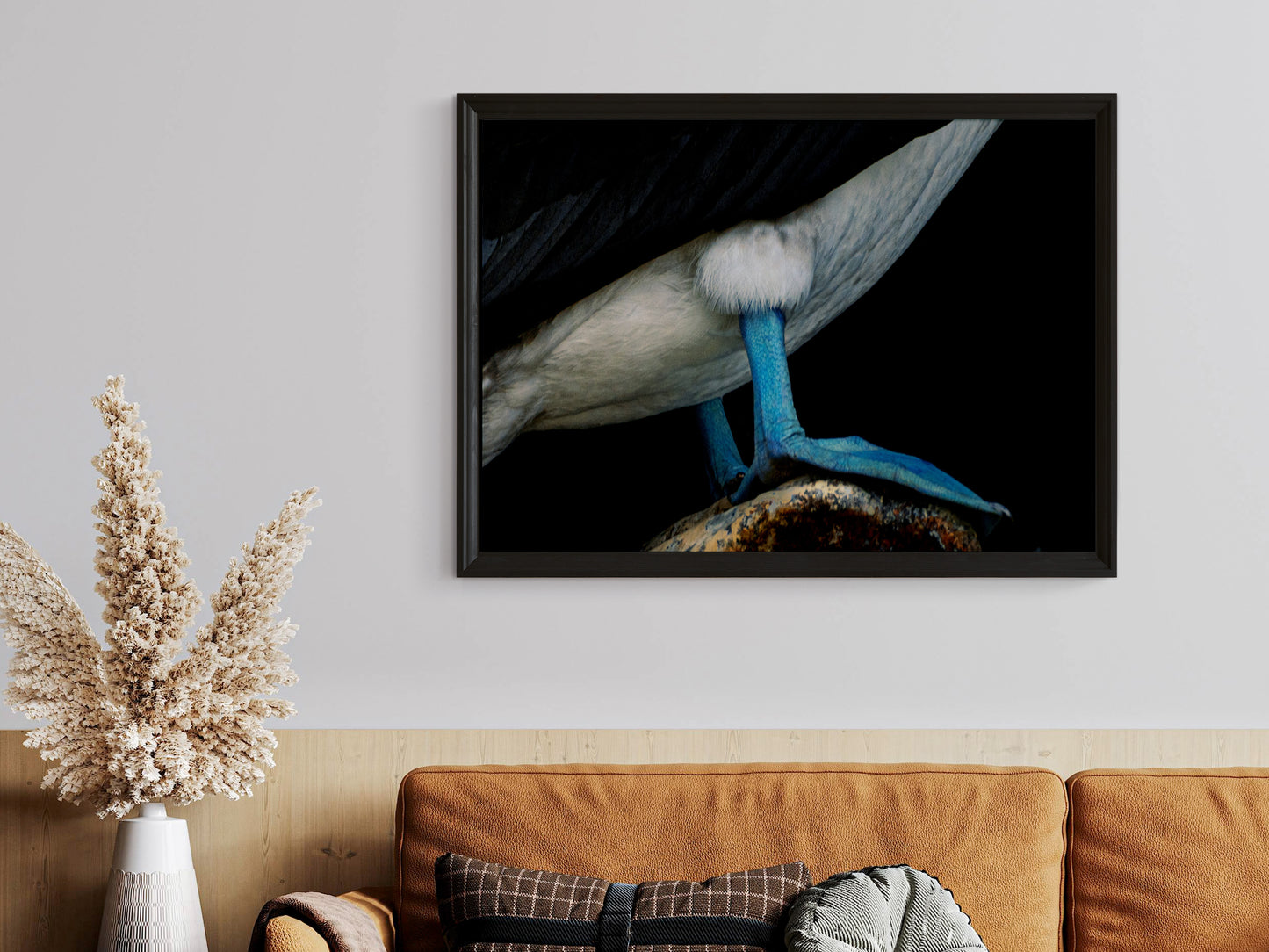 Vivid Blue Feet – Iconic Galápagos Bird Wall Decor