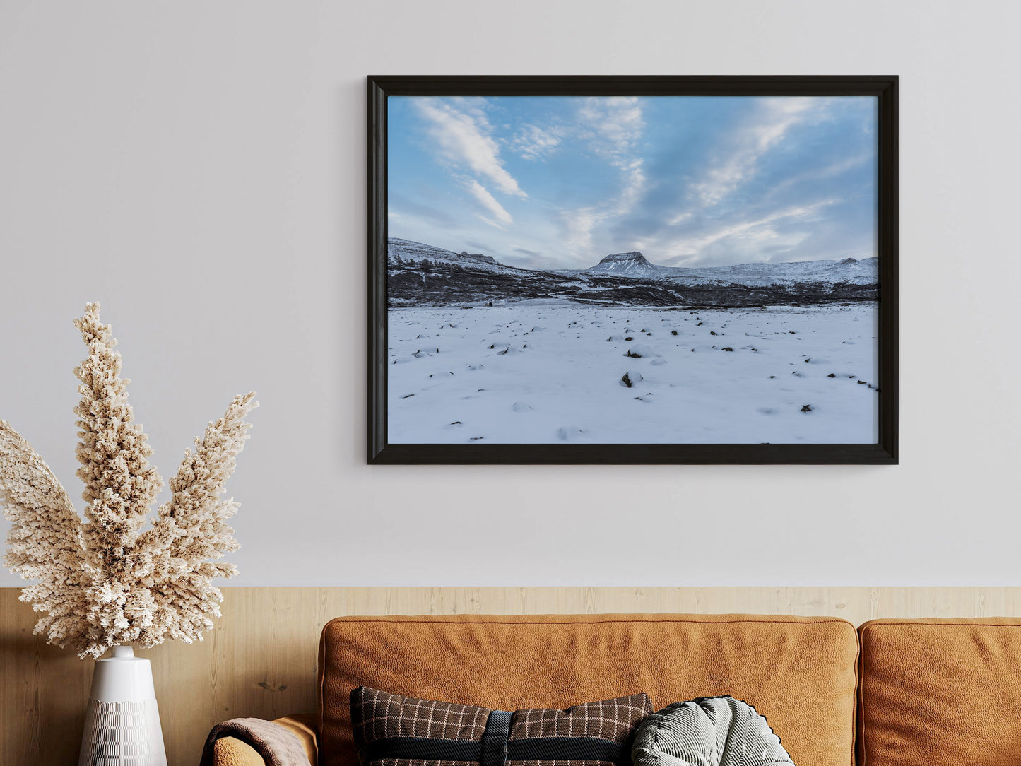 Frozen Horizons – Scenic Icelandic Wilderness Art