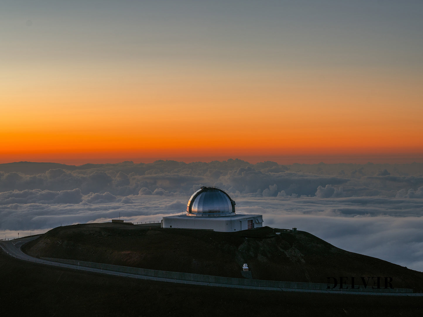 Golden Sunset Over Mauna Kea – Wall Art for Dreamers & Hawaii Lovers
